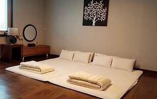 Tongyeong Anchovy tourist Hotel