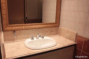 Subic Bay Venezia Hotel