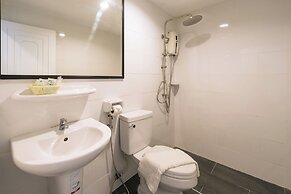 Tiya House Rooms & Cafe