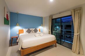 Tiya House Rooms & Cafe