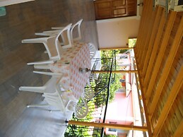 Villa Xenos Studios & Apartments