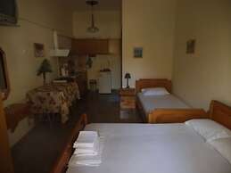 Villa Xenos Studios & Apartments