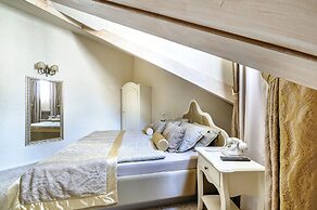 Heritage Hotel Life Palace