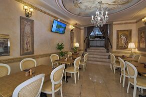 Heritage Hotel Life Palace