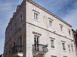 Heritage Hotel Life Palace