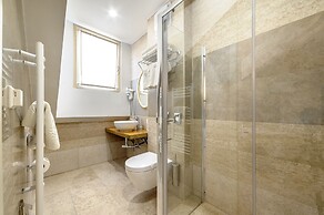 Heritage Hotel Life Palace