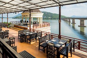 Champasak Grand Hotel
