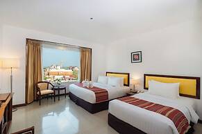 Champasak Grand Hotel