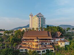 Champasak Grand Hotel