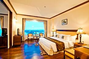 Champasak Grand Hotel