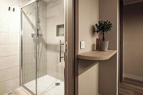 Strand Suites By Neu Collective