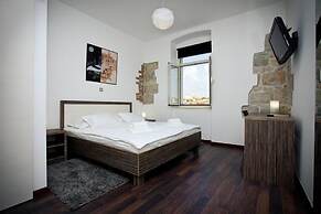 Marmontova Luxury Rooms