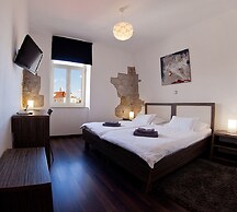 Marmontova Luxury Rooms