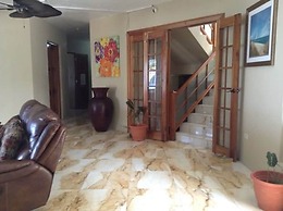 Waters Edge Guest House