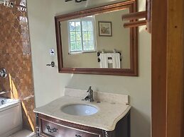 Waters Edge Guest House