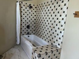 Waters Edge Guest House