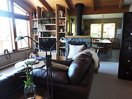 Reef Point Oceanfront B & B