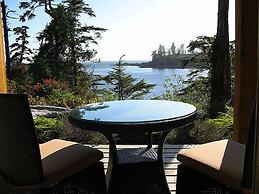 Reef Point Oceanfront B & B