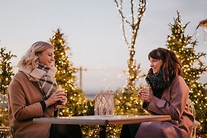 Aria Hotel Budapest by Library Hotel Collection