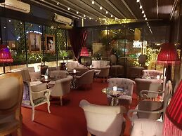 Aria Hotel Budapest by Library Hotel Collection