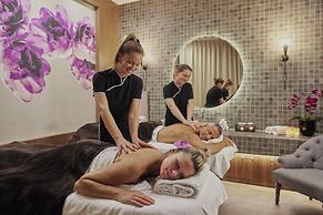 Aria Hotel Budapest by Library Hotel Collection