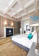 Aria Hotel Budapest by Library Hotel Collection