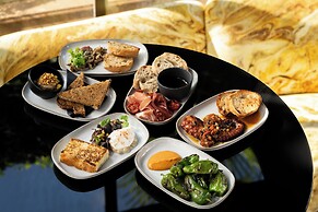 Aria Hotel Budapest by Library Hotel Collection