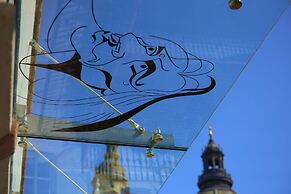 Aria Hotel Budapest by Library Hotel Collection