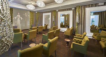 Aria Hotel Budapest by Library Hotel Collection