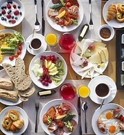 Aria Hotel Budapest by Library Hotel Collection