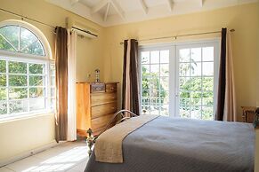 Hatfield South Villa