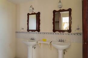 Hatfield South Villa