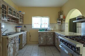 Hatfield South Villa