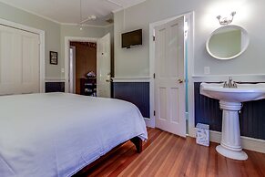 Captain Lawrence Inn