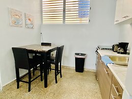 Miramar Village Lodge