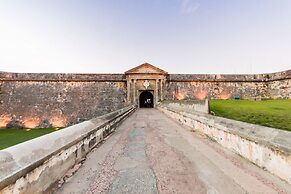 Miramar Village Lodge