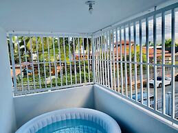 Miramar Village Lodge