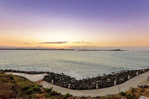 Miramar Village Lodge