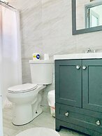 Miramar Village Lodge