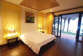 Bansaithong Beach Resort