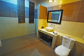 Bansaithong Beach Resort