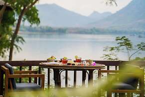 Ock Pop Tok Mekong Villa