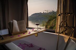 Ock Pop Tok Mekong Villa