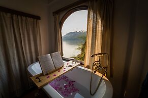 Ock Pop Tok Mekong Villa