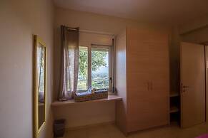 Aksos suites Accessible Accommodation