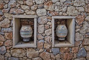 Aksos suites Accessible Accommodation