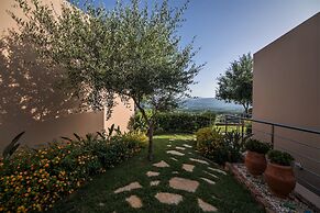 Aksos suites Accessible Accommodation