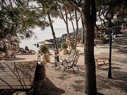 Nobelos Seaside Lodge