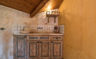 Nobelos Seaside Lodge