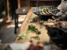 Nobelos Seaside Lodge